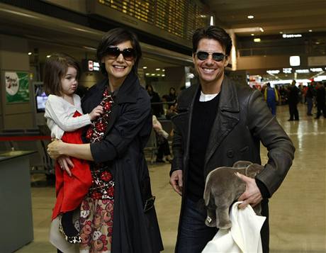 Tom Cruise s manelkou Katie Holmes a dcerou Suri